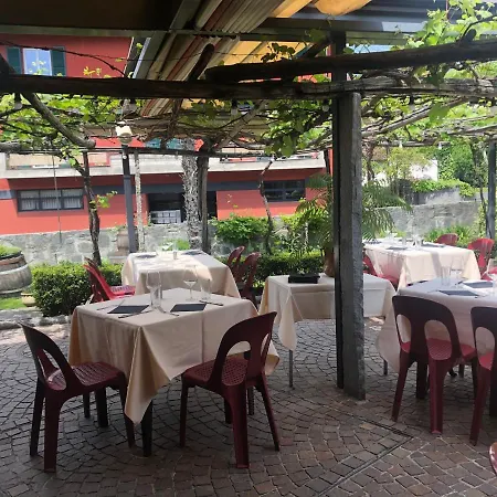 Hotel Ristorante Degli Angioli *