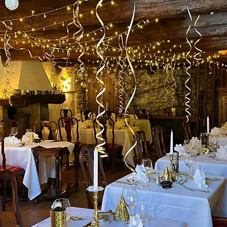 Ristorante Degli Angioli Hotel *